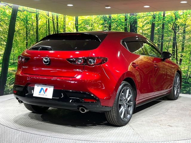 MAZDA3 FASTBACK