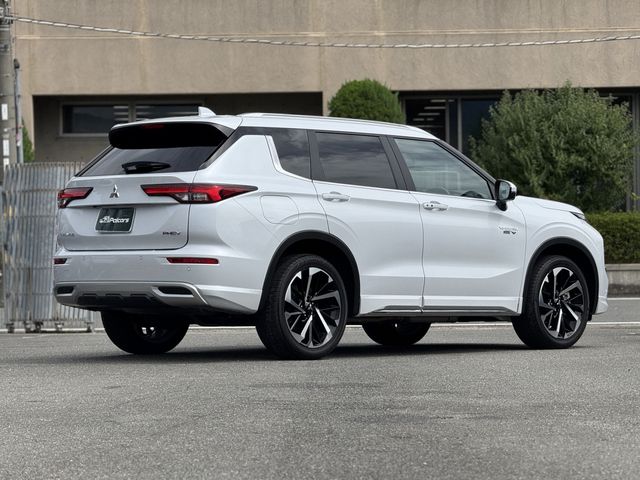 OUTLANDER PHEV