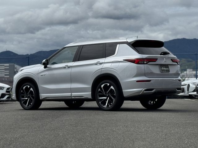 OUTLANDER PHEV