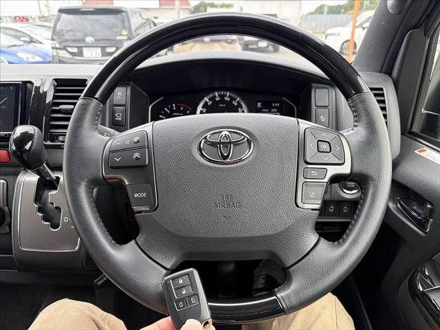 HIACE van 4WD