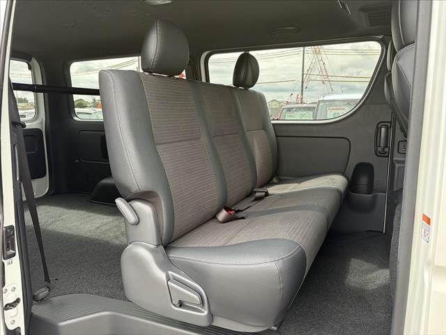 HIACE van 4WD