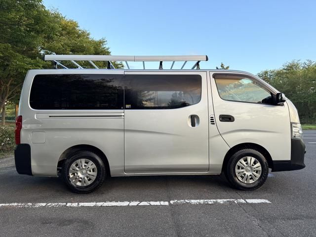 NV350 CARAVAN 4WD