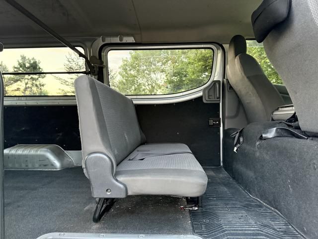 NV350 CARAVAN 4WD