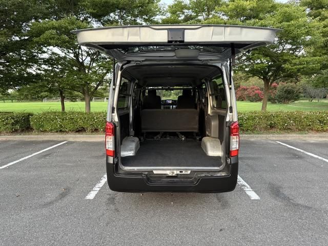 NV350 CARAVAN 4WD