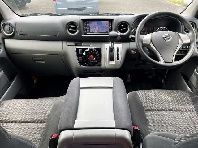 CARAVAN van 2WD