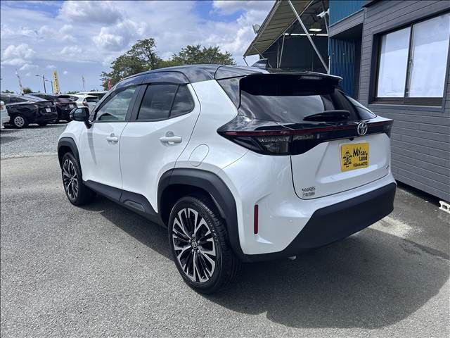 YARIS CROSS HYBRID