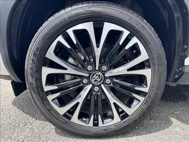 YARIS CROSS HYBRID