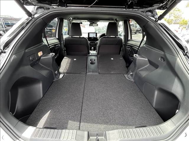 YARIS CROSS HYBRID