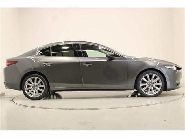 MAZDA3 SEDAN