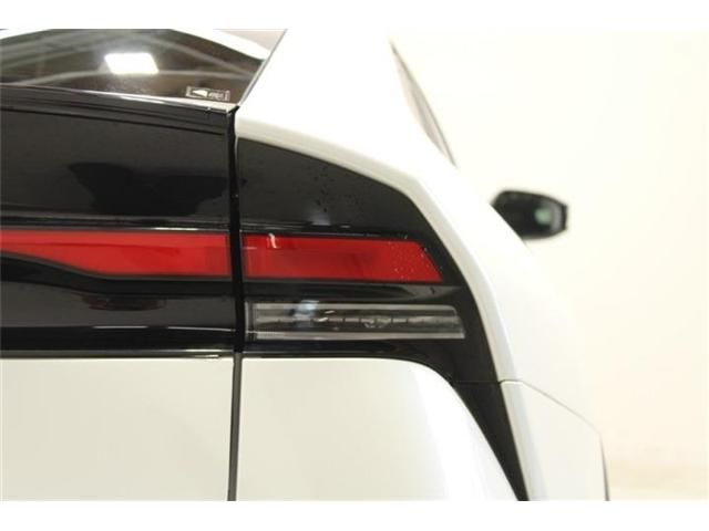 PRIUS 4WD