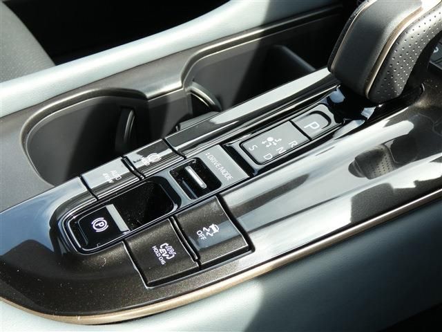 CROWN ESTATE 4WD