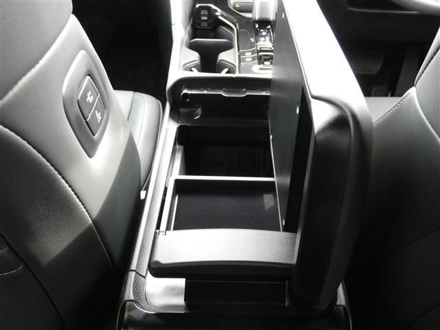 CROWN ESTATE 4WD