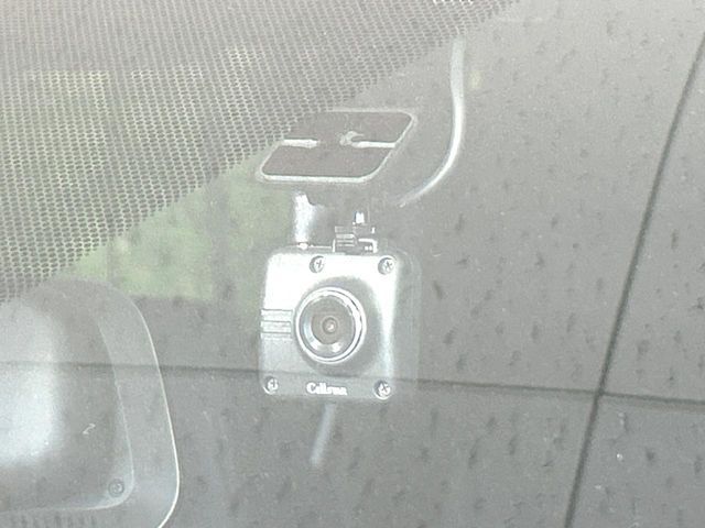 VOXY HYBRID