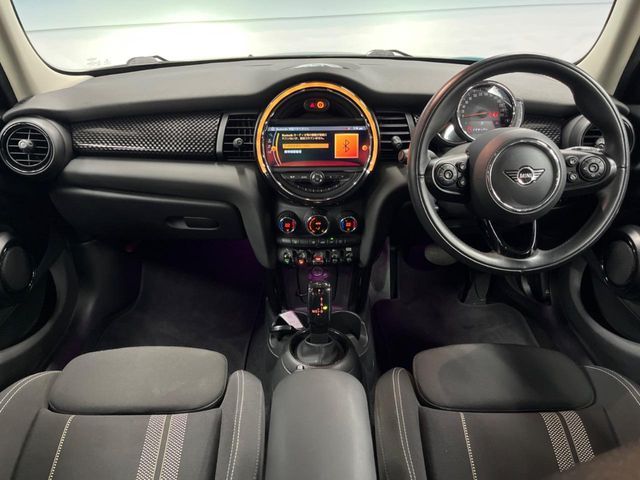 MINI COOPER SD 5DOOR