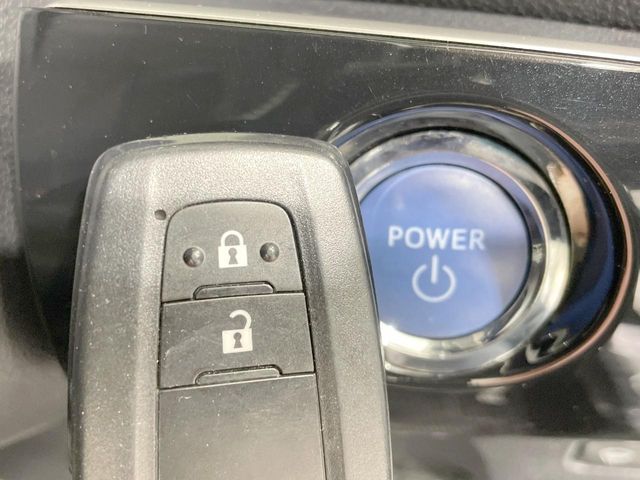 PRIUS 4WD