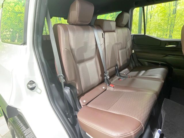 LANDCRUISER 250