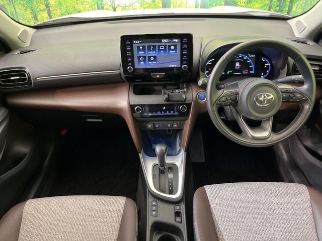 YARIS CROSS HYBRID