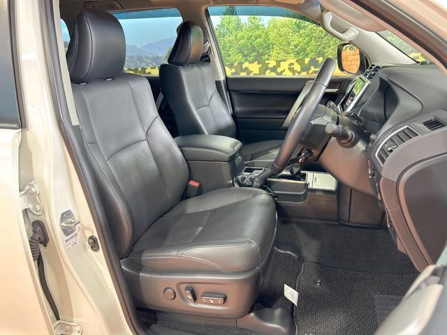 LANDCRUISER PRADO