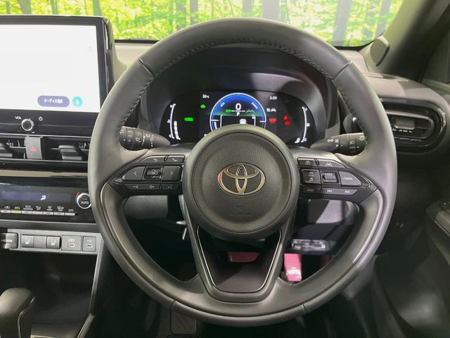 YARIS CROSS HYBRID