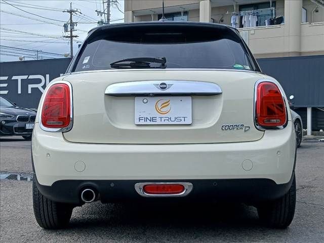 MINI COOPER D 5DOOR