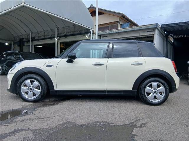 MINI COOPER D 5DOOR