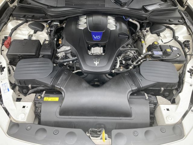 MASERATI GHIBLI Sedan