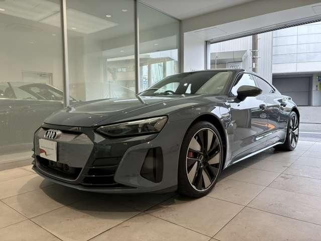 AUDI e-tron GT