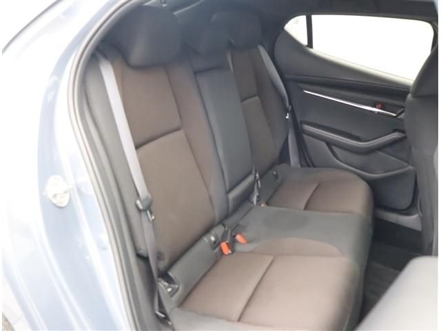 MAZDA3 FASTBACK