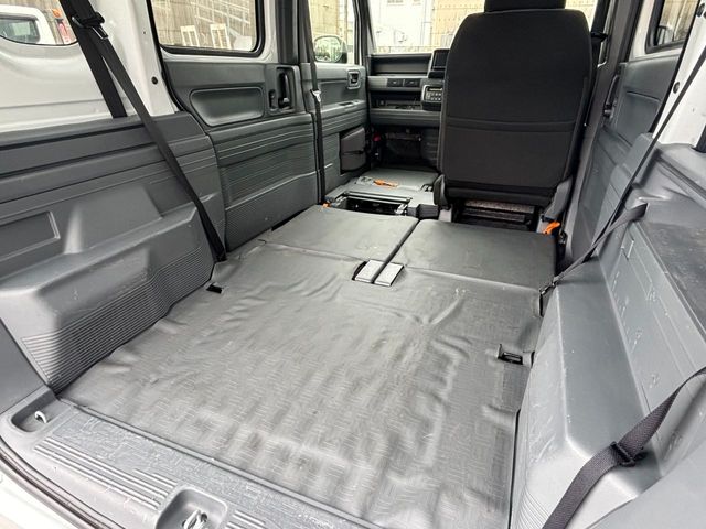 N-VAN