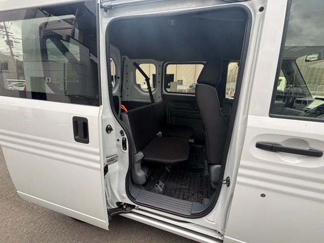 N-VAN
