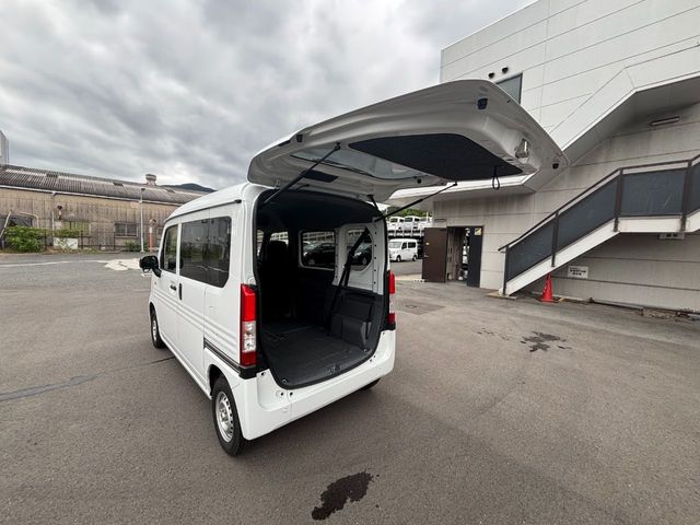 N-VAN