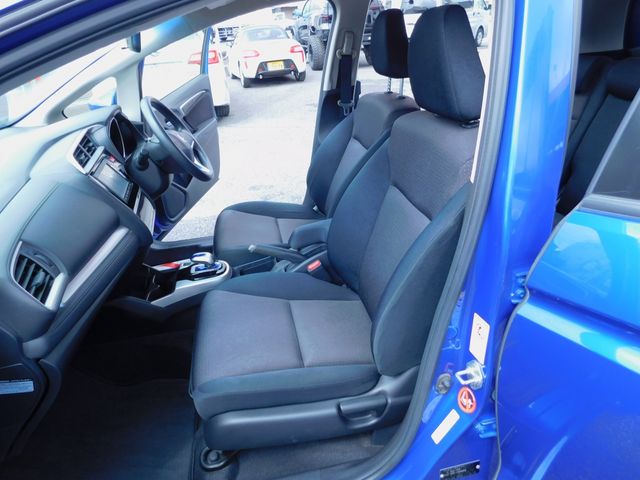 FIT HYBRID