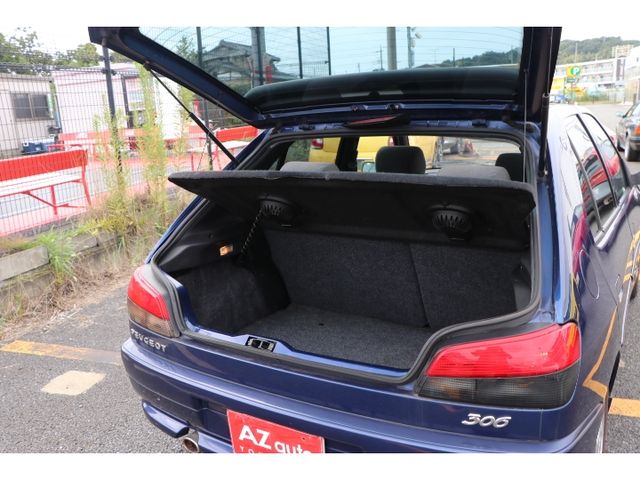 PEUGEOT 306 hatchback