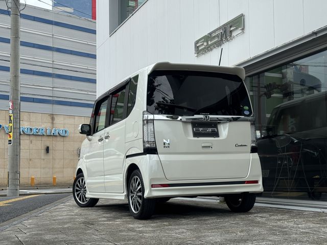 N BOX CUSTOM