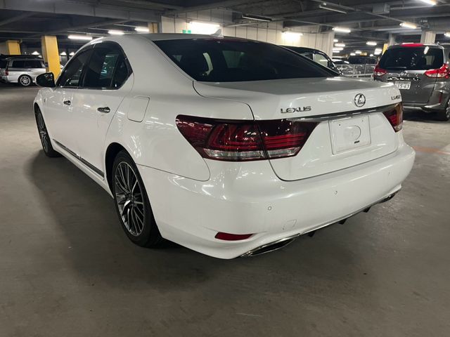 LEXUS LS460