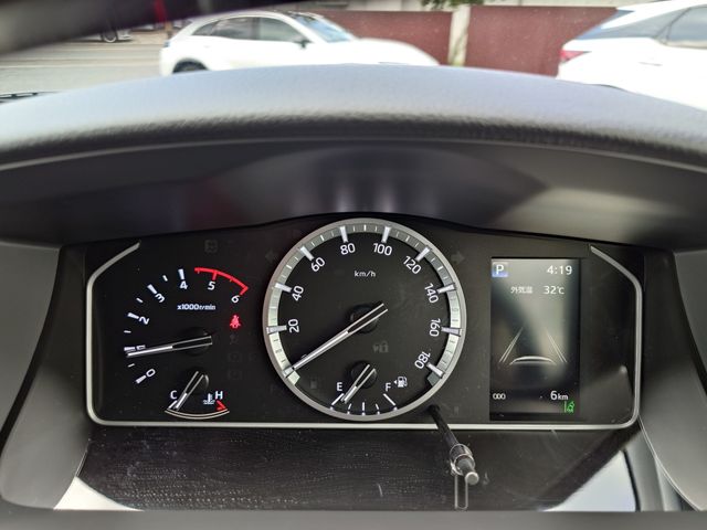 HIACE van 2WD