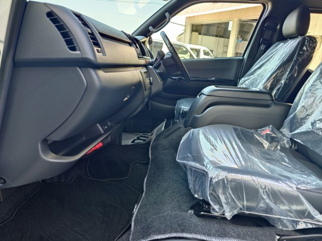 HIACE van 2WD
