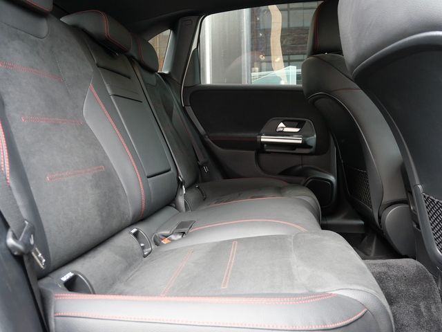 MERCEDES BENZ B class