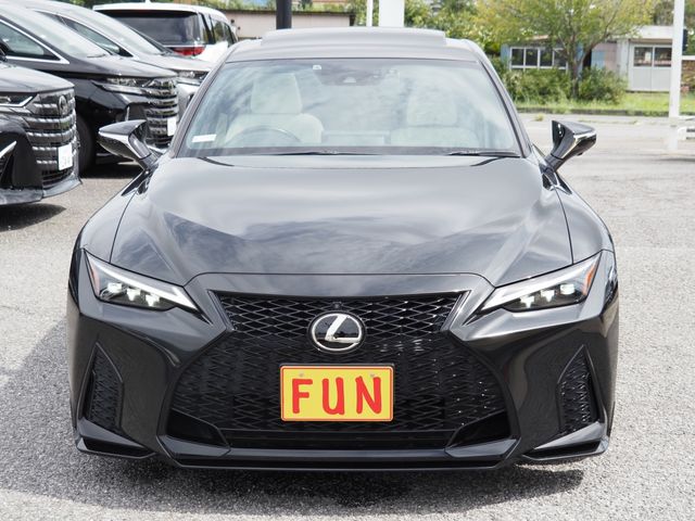 LEXUS IS350