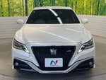 CROWN sedan hybrid