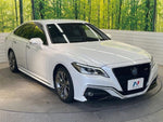 CROWN sedan hybrid