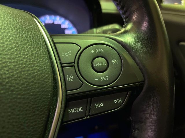 CROWN sedan hybrid