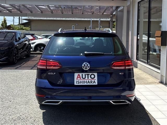 VOLKSWAGEN GOLF VARIANT
