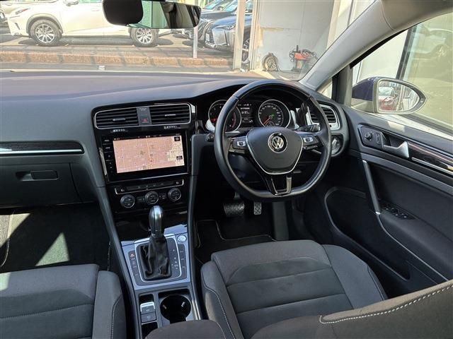 VOLKSWAGEN GOLF VARIANT
