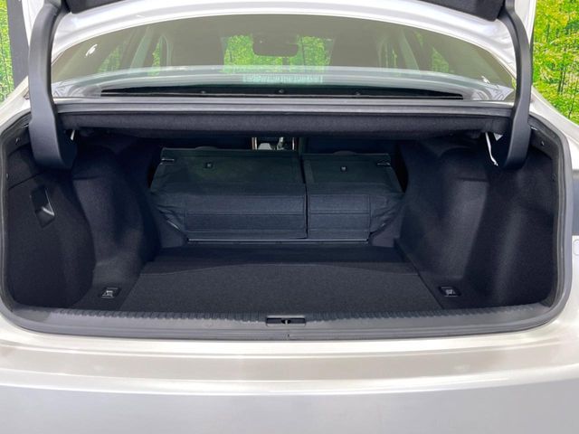 LEXUS IS300h