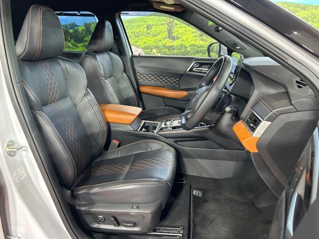 OUTLANDER PHEV