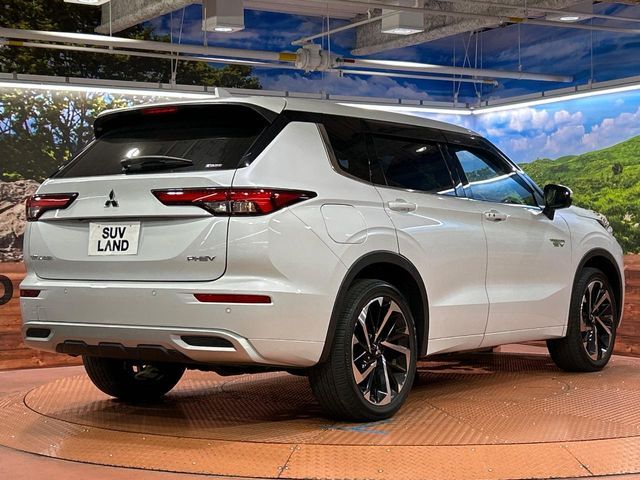 OUTLANDER PHEV