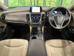 CROWN sedan hybrid 4WD