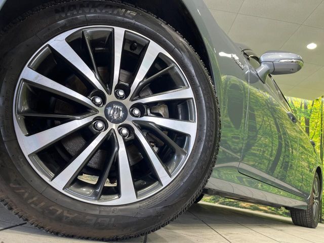 CROWN sedan hybrid 4WD