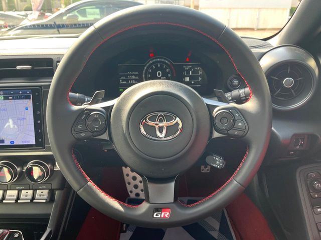 GR86